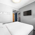 Hotell Fonnental Design 4*